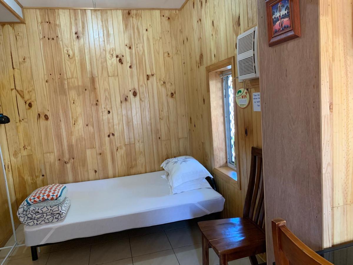 Happytourcairns Sharehouse Hostel Екстериор снимка